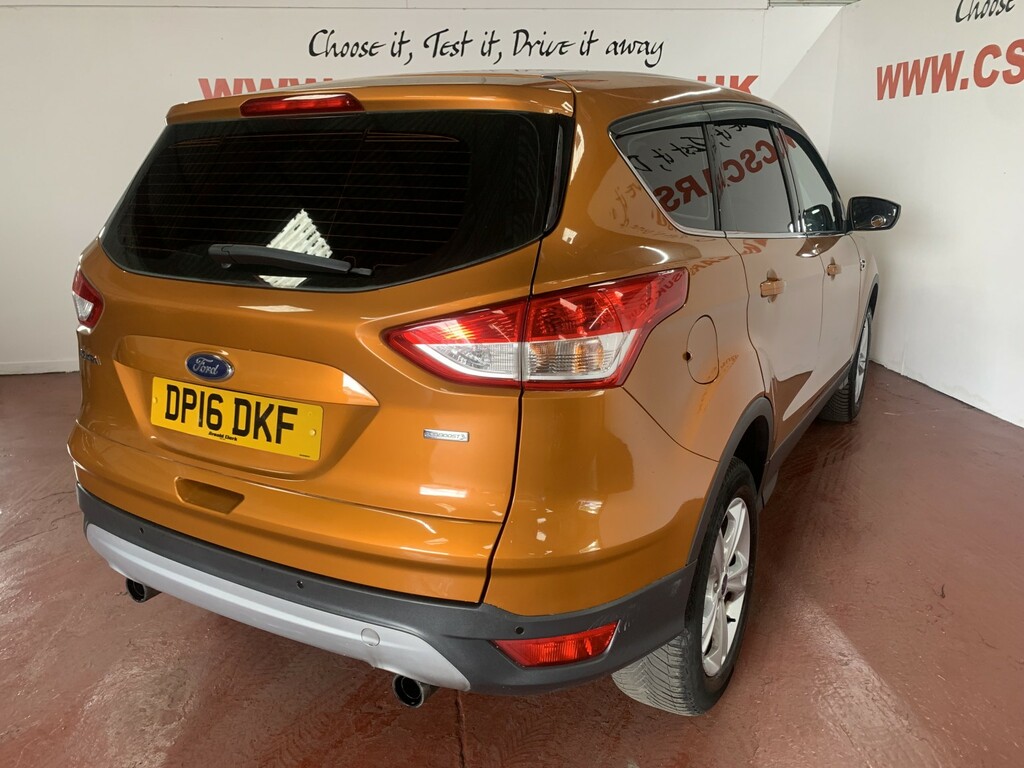 Ford Kuga 1.5 T Ecoboost Zetec Orange
