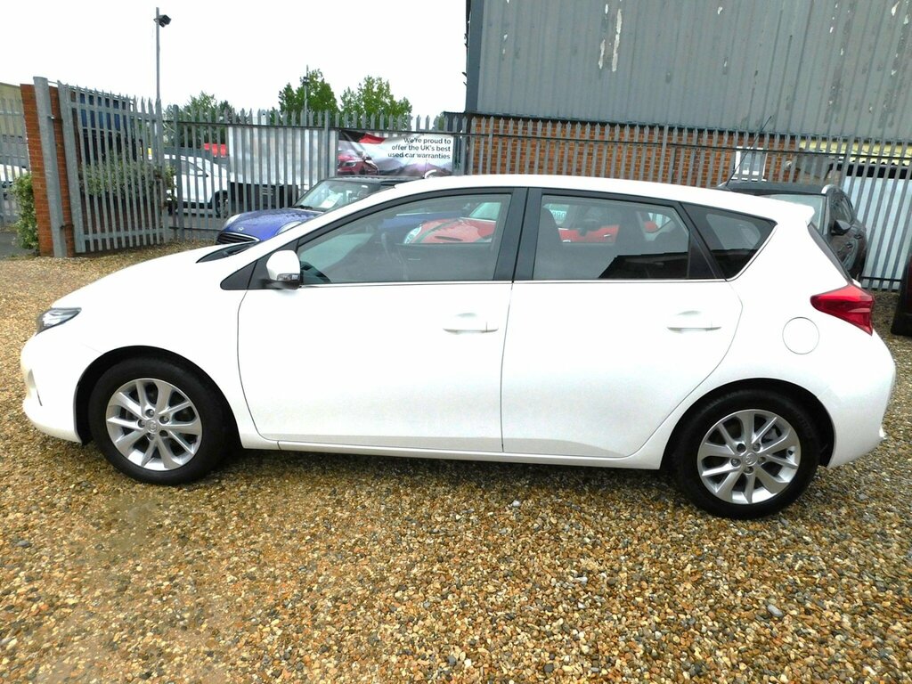 Toyota Auris 1.33 Dual Vvt-i Icon Euro 5 Ss White #6