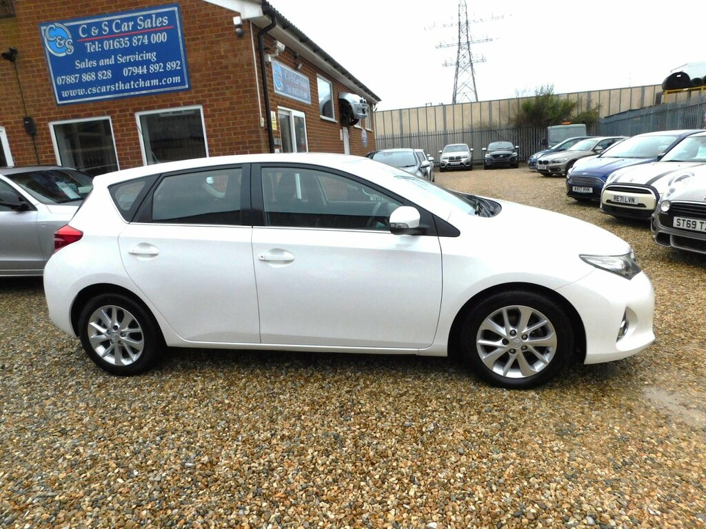 Toyota Auris 1.33 Dual Vvt-i Icon Euro 5 Ss White #2