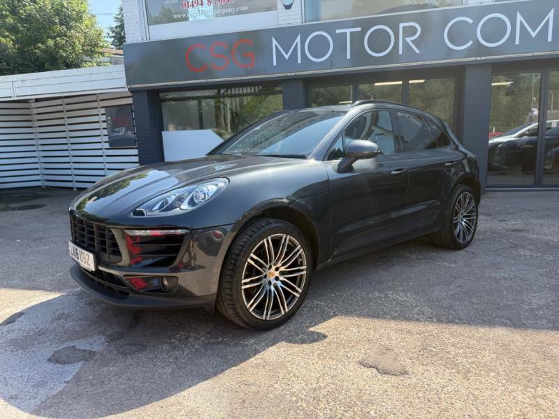 Porsche Macan Macan 2.0 Pdk - Panroof - 21 Turbo Alloys - B Grey