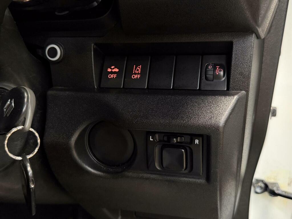 Suzuki Jimny 1.5L Null Silver #41