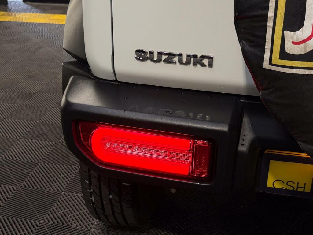 Suzuki Jimny 1.5L Null Silver #18
