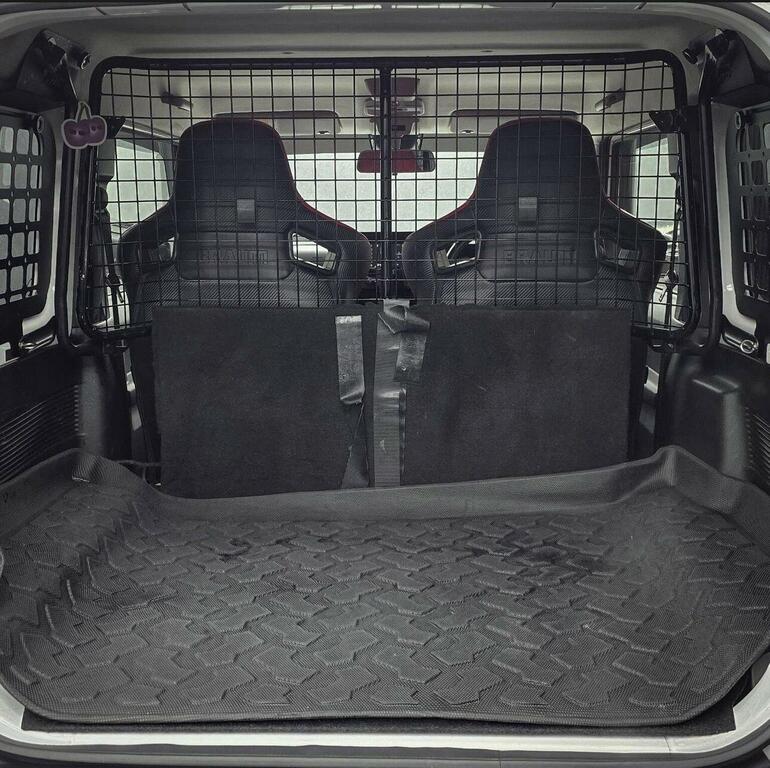 Suzuki Jimny 1.5L Null Silver #47