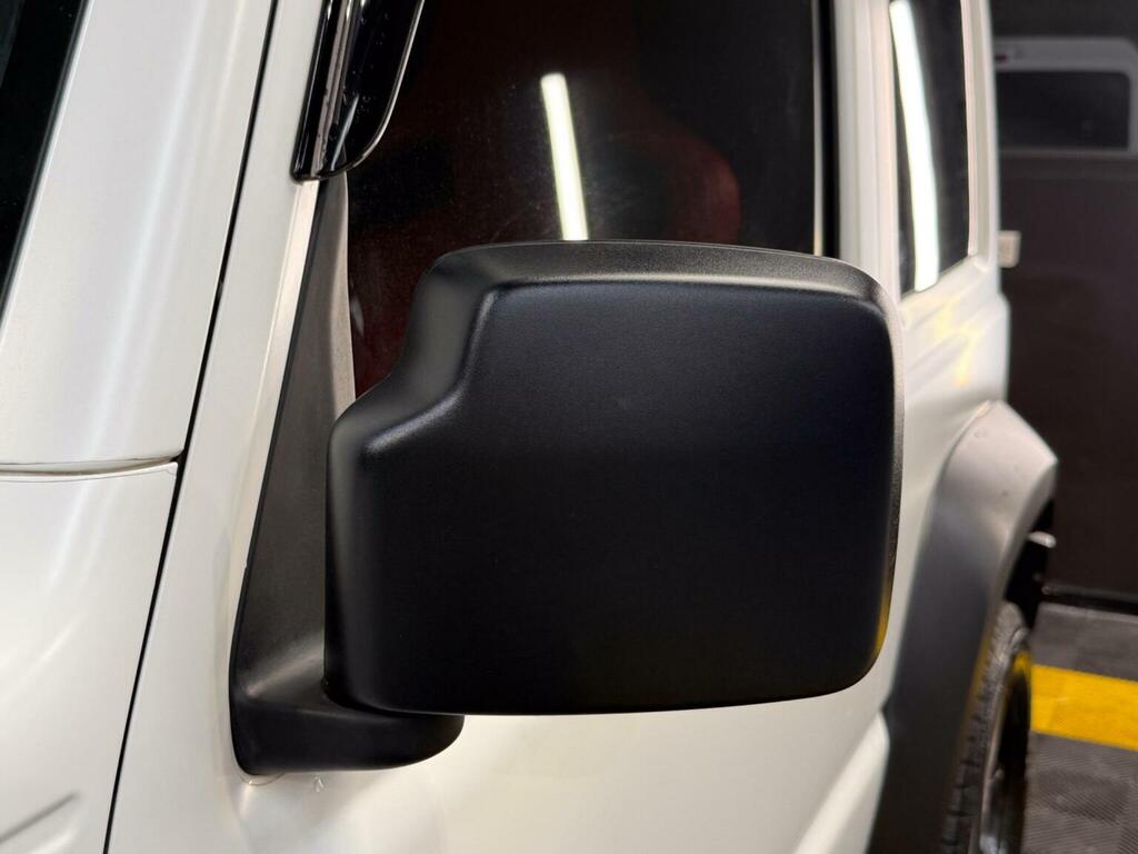 Suzuki Jimny 1.5L Null Silver #12