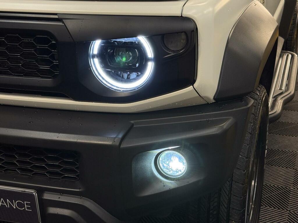 Suzuki Jimny 1.5L Null Silver #10