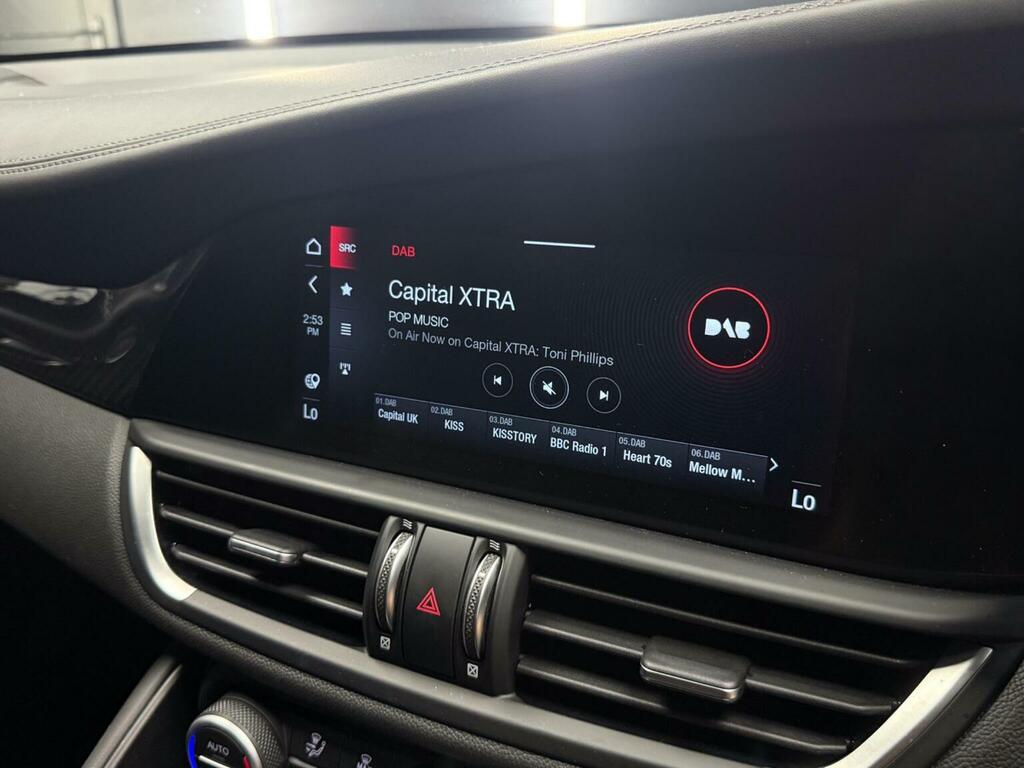 Alfa Romeo Giulia 2.2 Jtdm-2 160 Super Blue #34