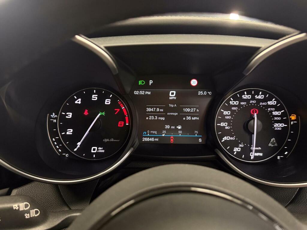 Alfa Romeo Giulia 2.2 Jtdm-2 160 Super Blue #33