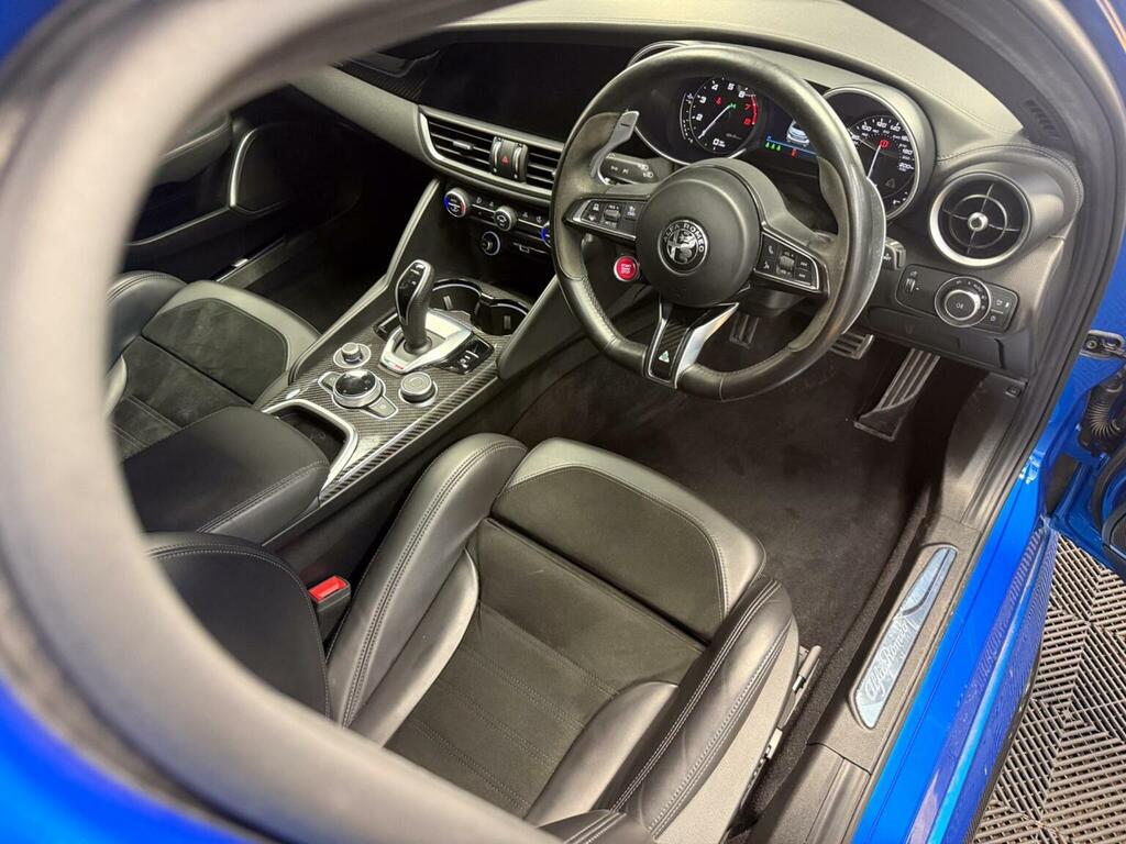 Alfa Romeo Giulia 2.2 Jtdm-2 160 Super Blue #22