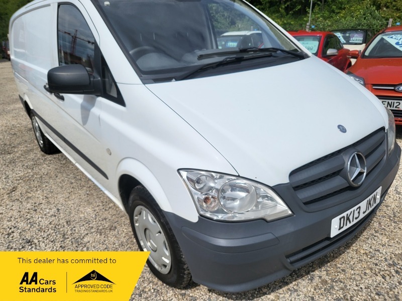 Mercedes-Benz V Class V6 Mpv White #7