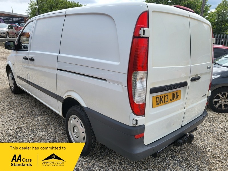 Mercedes-Benz V Class V6 Mpv White #21