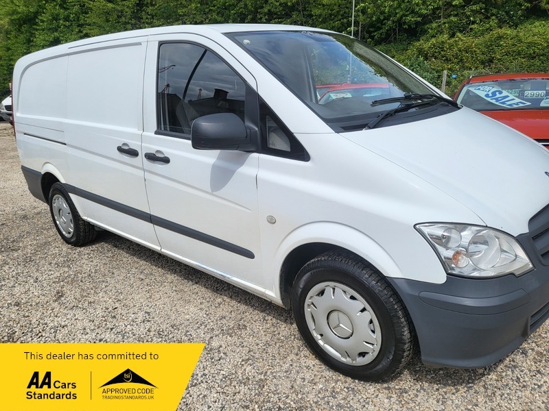 Mercedes-Benz V Class V6 Mpv White #9