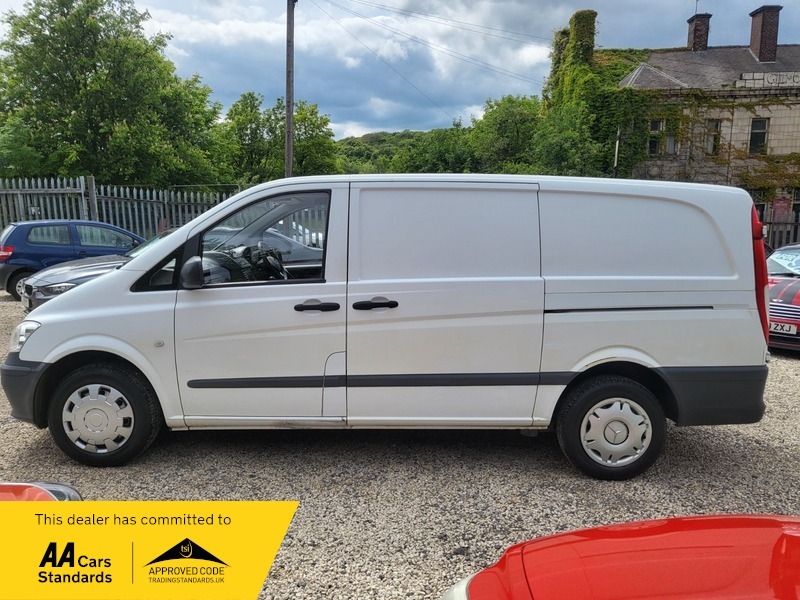 Mercedes-Benz V Class V6 Mpv White #23