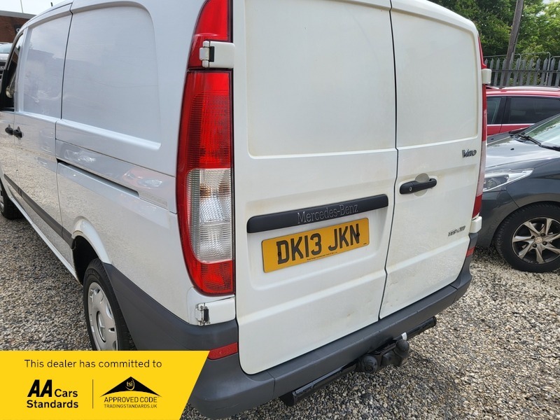Mercedes-Benz V Class V6 Mpv White #19