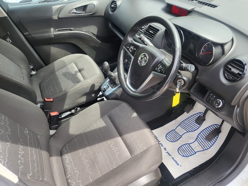 Vauxhall Meriva Life White #2