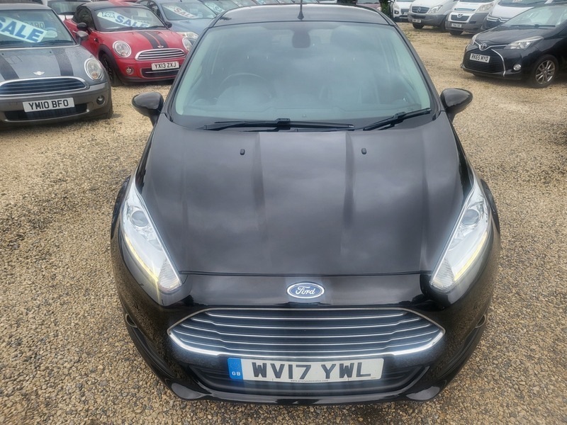 Ford Fiesta Titanium Black #5