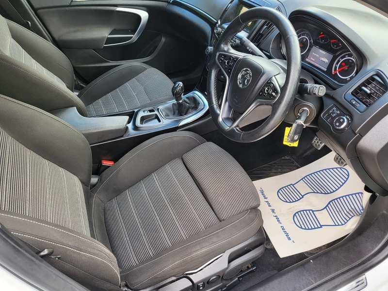 Vauxhall Insignia Sri Cdti S S White #2