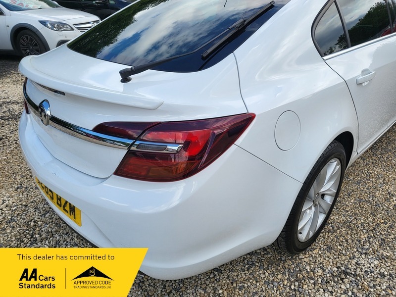 Vauxhall Insignia Hatchback Black #15