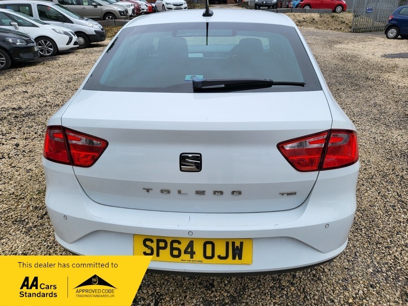 Seat Toledo 1.6 Tdi Ecomotive Cr I-tech Euro 5 Ss Red #17