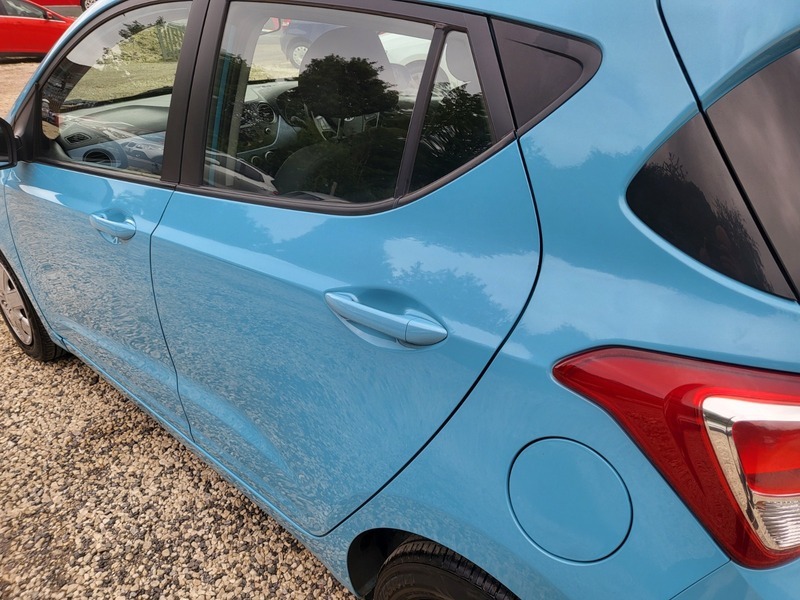 Hyundai I10 Premium Orange #21