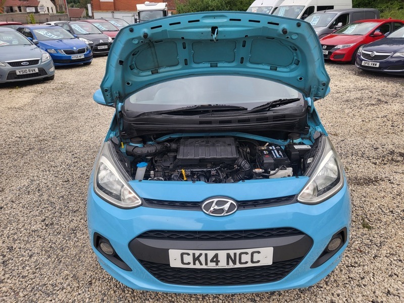 Hyundai I10 Premium Orange #24