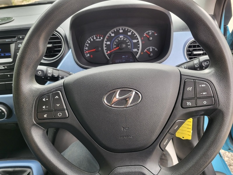 Hyundai I10 Premium Orange #10