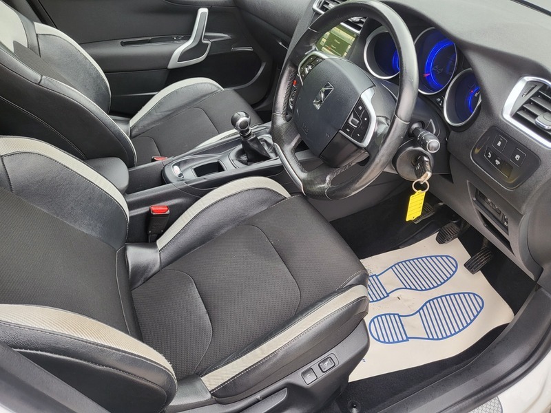 Citroen DS4 Bluehdi Dstyle Nav S White #2