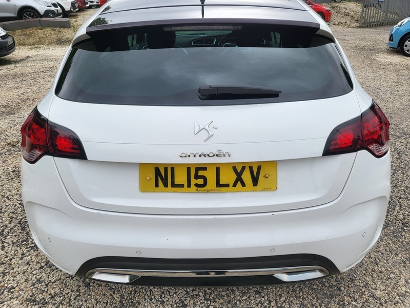 Citroen DS4 2015 Citroen Ds4 1.6 E-hdi Dstyle Nav Black #17