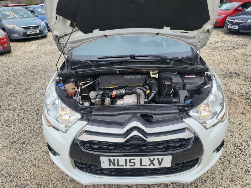 Citroen DS4 2015 Citroen Ds4 1.6 E-hdi Dstyle Nav Black #24