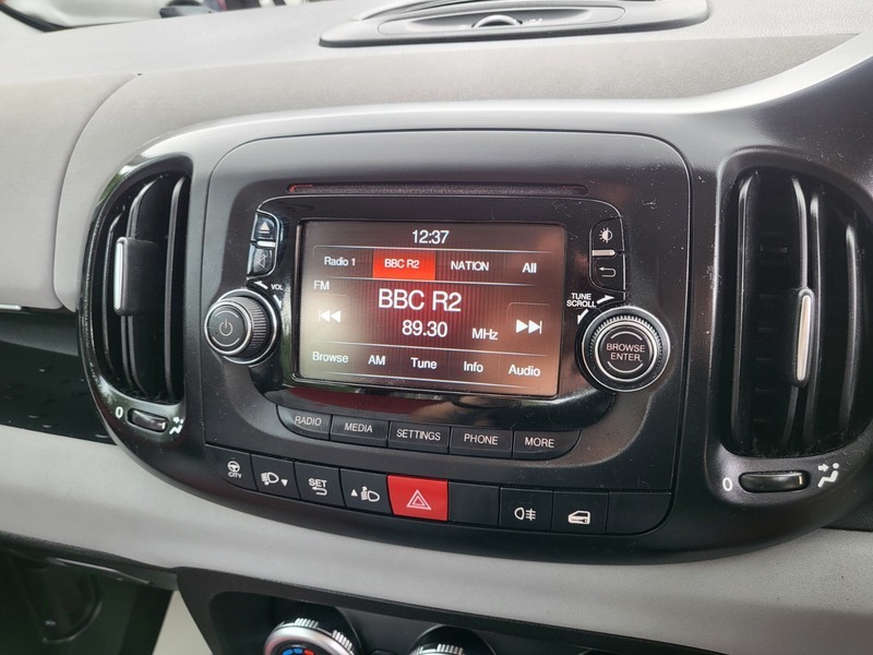 Fiat 500L Easy Red #4