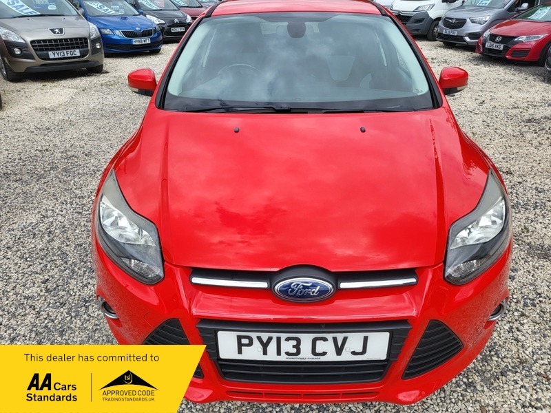 Ford Focus Zetec Red #5