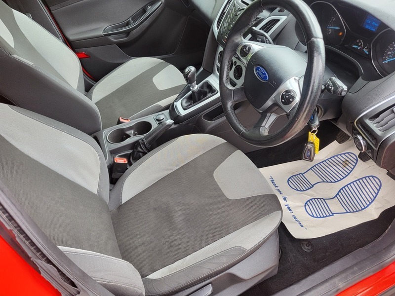 Ford Focus Zetec Red #2
