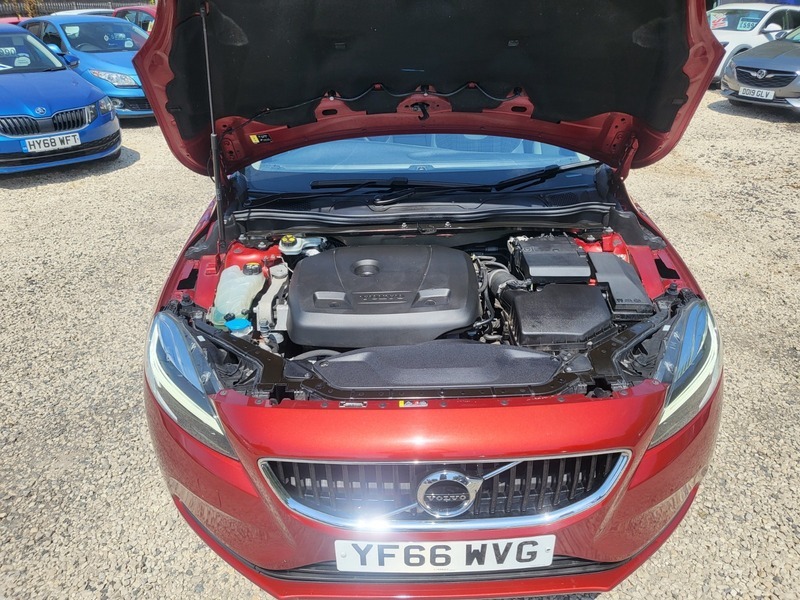 Volvo V40 V40 R-design Nav T2 White #24