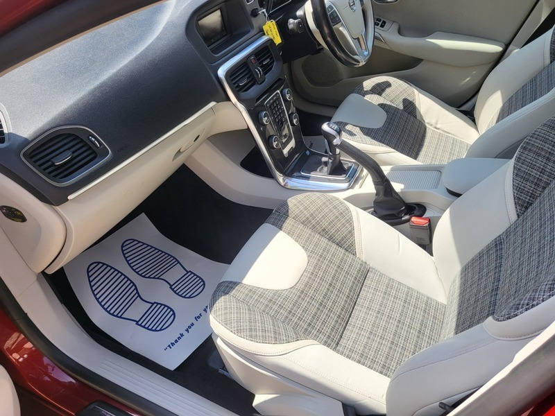 Volvo V40 V40 R-design Nav T2 White #20
