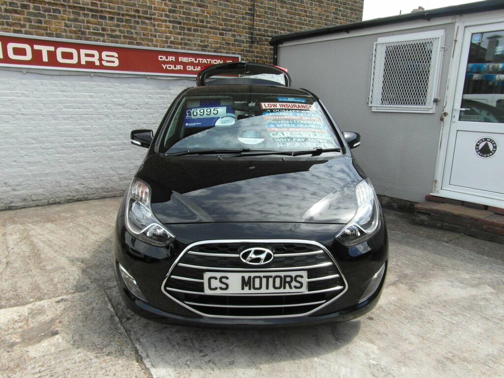 Hyundai Ix20 1.4 Blue Drive Se Nav Euro 6 Ss Black #2