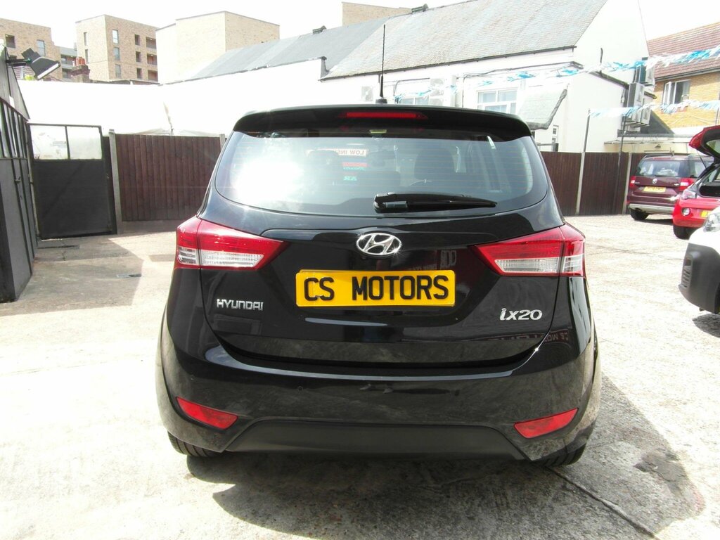 Hyundai Ix20 1.6 Se Red #15