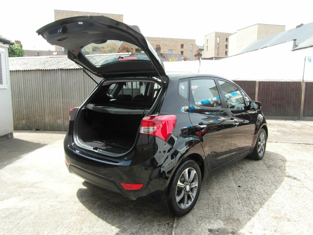 Hyundai Ix20 1.6 Se Red #11