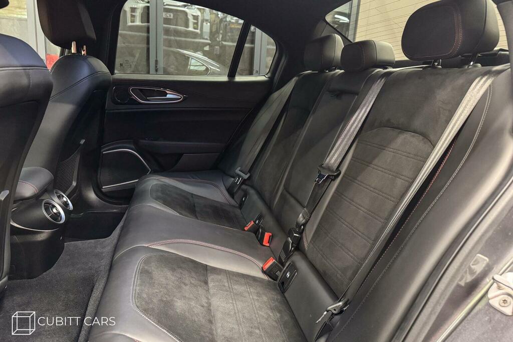Alfa Romeo Giulia 2.2 Td Speciale Silver #13