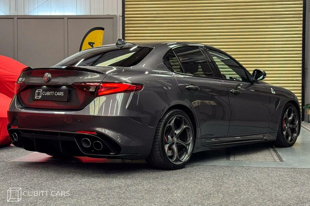 Alfa Romeo Giulia 2.9 V6 Bi-turbo Quadrifoglio Euro 6 Ss Grey #4
