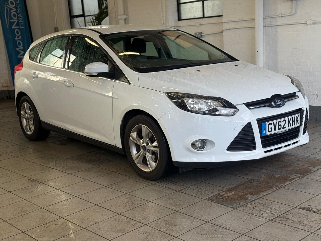 Ford Focus 1.6 Zetec Hatchback Powershift Euro 5 