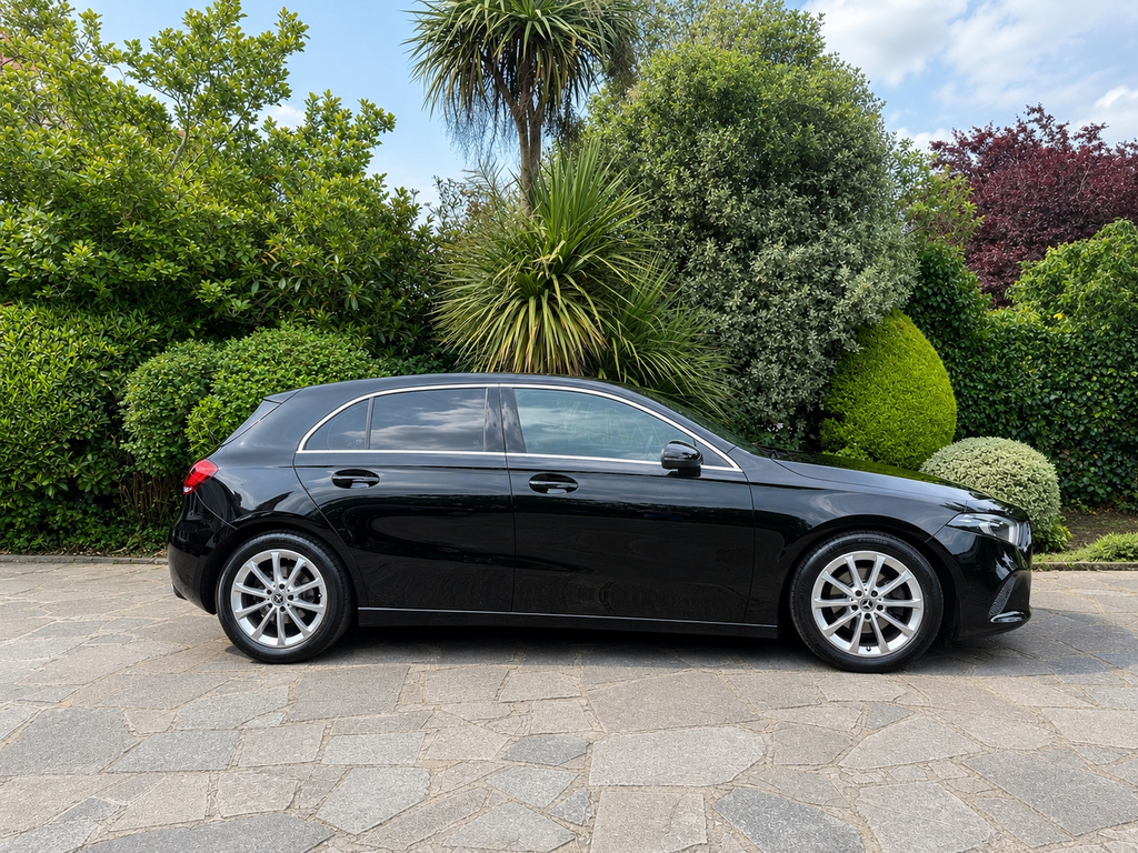 Mercedes-Benz A Class 1.5 Sport Executive Hatchback 7G-dct KR68FGK #4