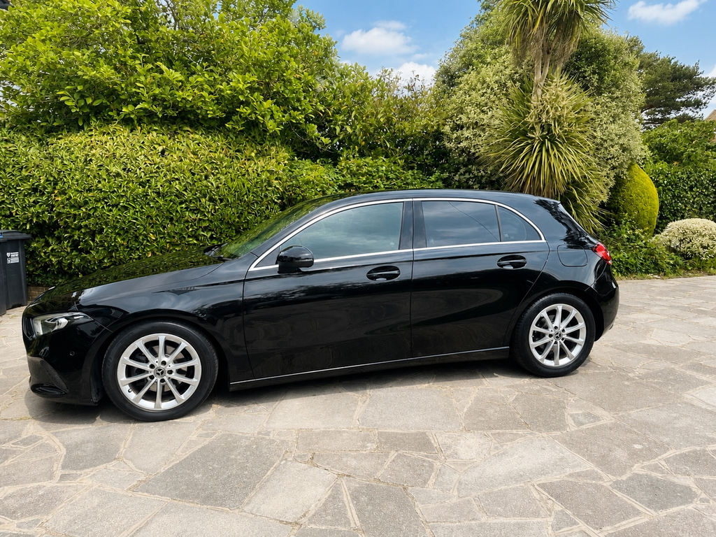 Mercedes-Benz A Class 1.5 Sport Executive Hatchback 7G-dct KR68FGK #6