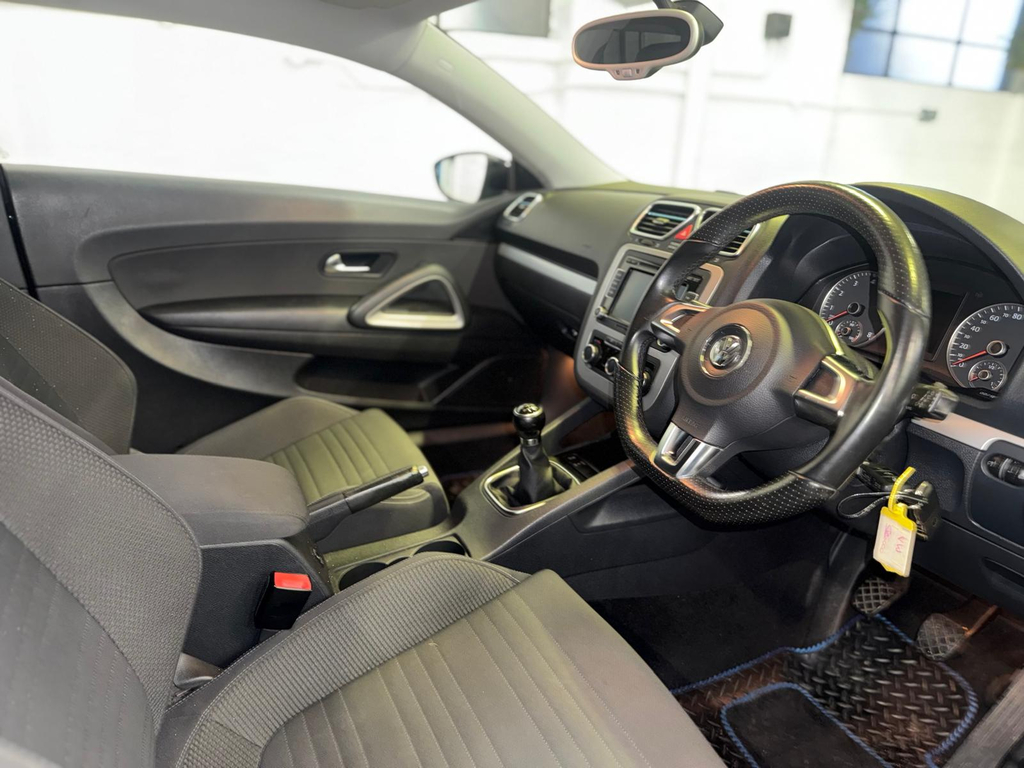 Volkswagen Scirocco 1.4 Tsi Euro 5 White #9