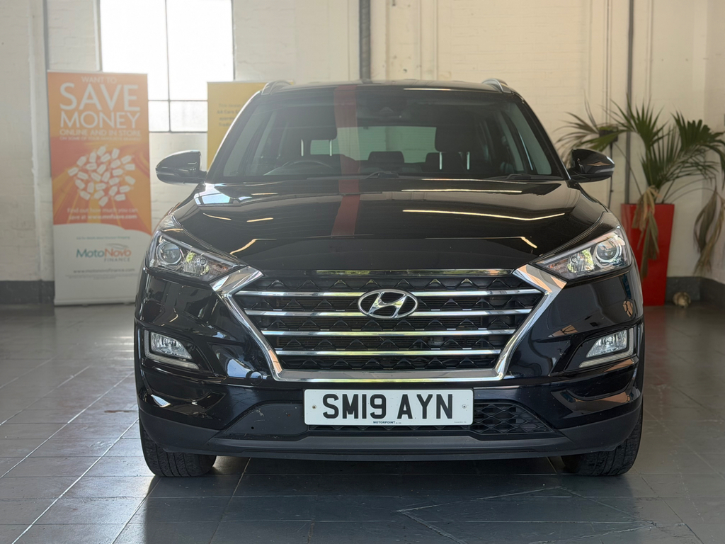 Hyundai Tucson 1.6 Gdi Se Nav Suv Euro 6 Ss SM19AYN Black #2