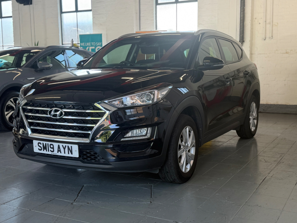 Hyundai Tucson 1.6 Gdi Se Nav Suv Euro 6 Ss SM19AYN Black #3