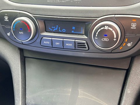 Hyundai I10 Se Blue #16