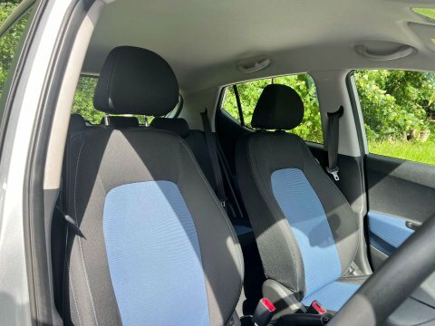 Hyundai I10 Hatchback Silver #17