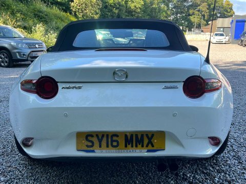 Mazda MX-5 1.5 Mx-5 Sport White #4
