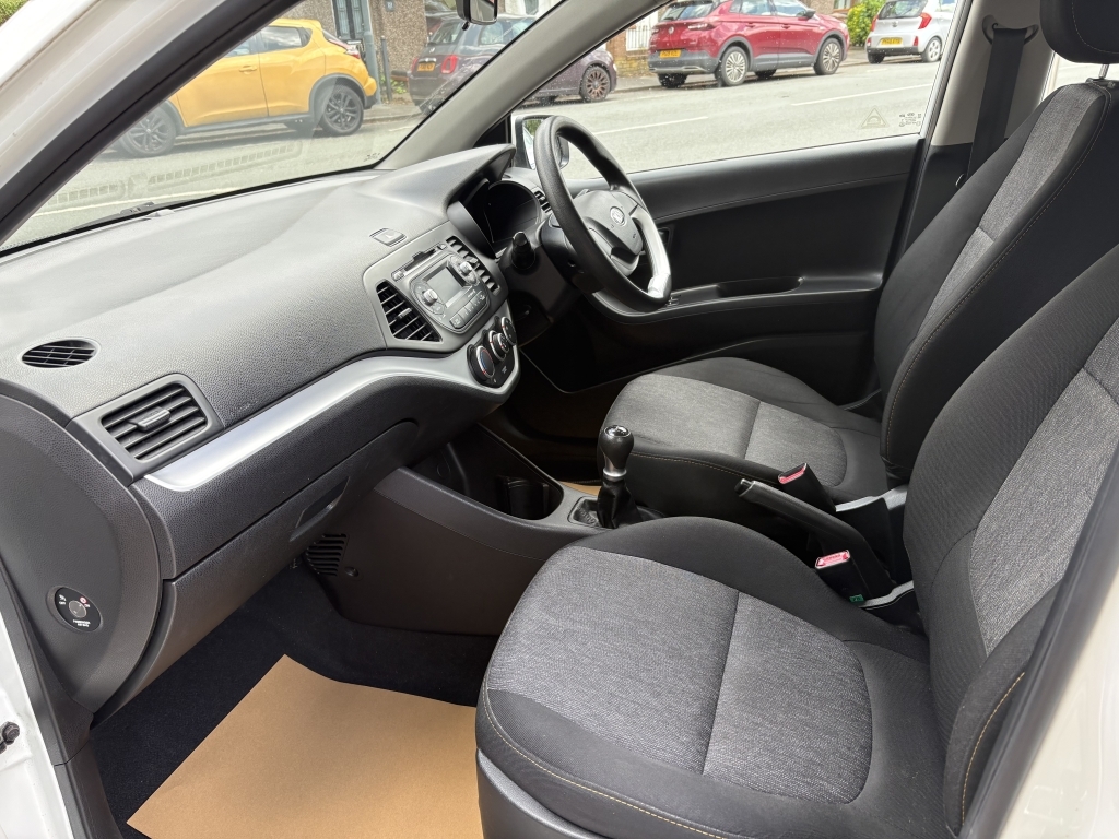 Kia Picanto 1.0 1 White #4
