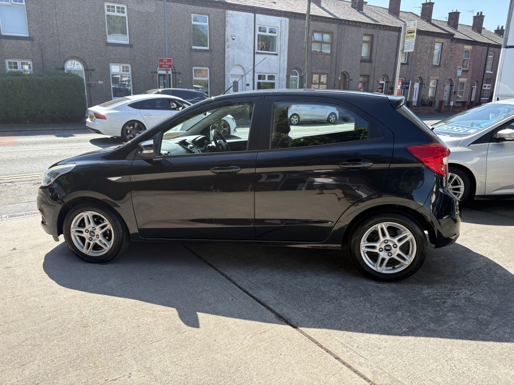 Ford KA+ 1.2 Zetec Black #4