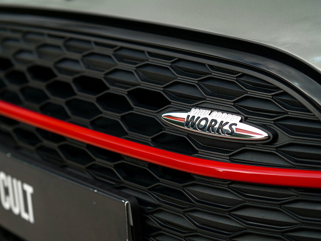 Mini Clubman Cooper Exclusive Red #47